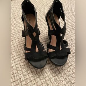 TOP Moda black heels